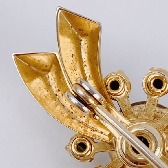 VTG 1950s Brooch Rhinestone Spray Leaf Mid Century Gold Tone Pin Jewelry Sparkly - Picture 9 of 11